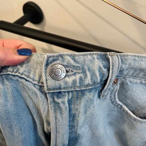 GAP high waisted mom jeans - Picture 4 of 5